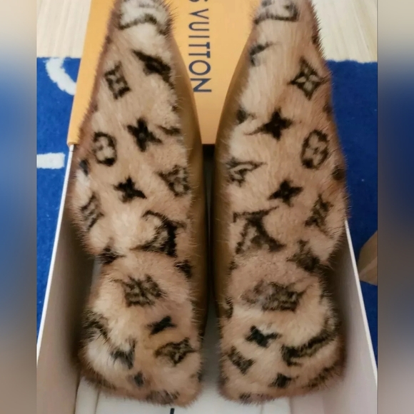 Louis Vuitton Sleeper Fur Flats Natural Color 40EU Limited Edition - Picture 5 of 16